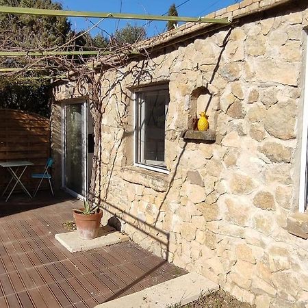 Charmant Studio Independant Dans La Colline Eyguieres Exterior photo